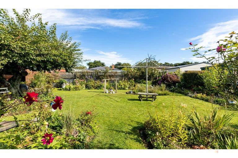 Photo of property in 26 Rhodes Street, Waimate, 7924