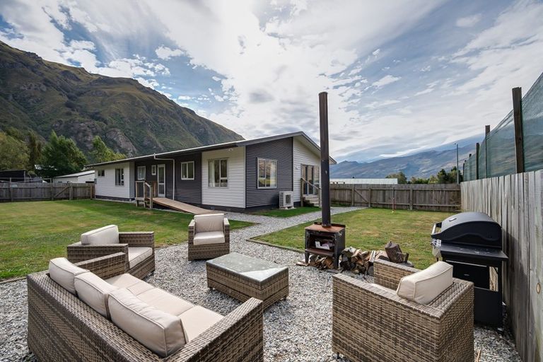 Photo of property in 1 Hector Close, Kingston, Athol, 9793