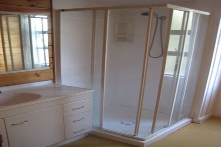 Photo of property in Te Awhina Apartments, 11/22 Sussex Street, Mount Cook, Wellington, 6021