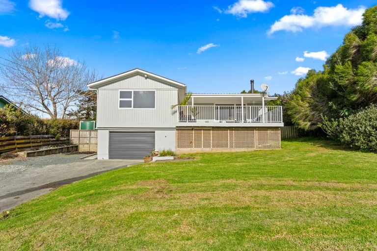 Photo of property in 17 Pakiri Road, Leigh, Warkworth, 0985