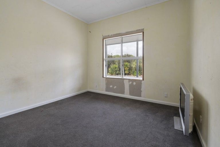 Photo of property in 24 Clive Street, Halcombe, Feilding, 4779