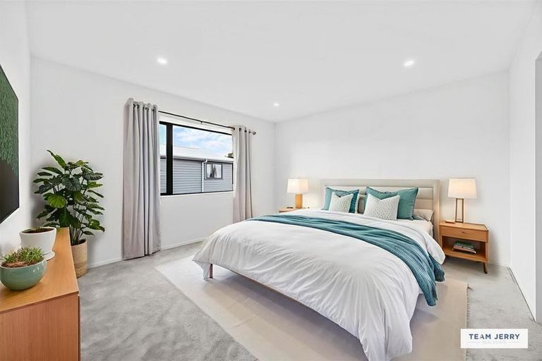 Photo of property in 339b Bucklands Beach Road, Bucklands Beach, Auckland, 2012