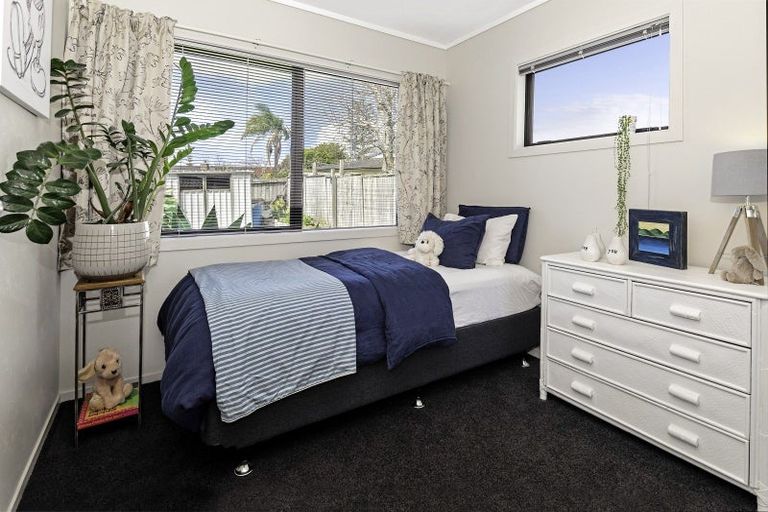 Photo of property in 4 Sarah Place, Farm Cove, Auckland, 2012