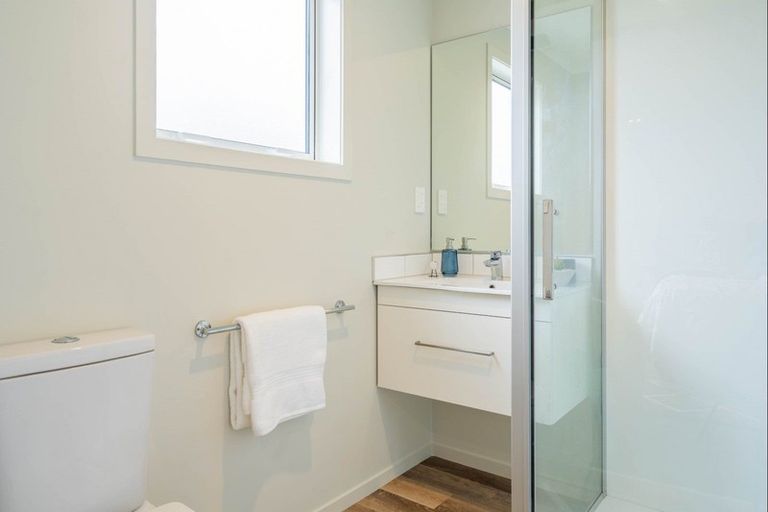 Photo of property in 3 Tapuhikura Street, Waikanae, 5036