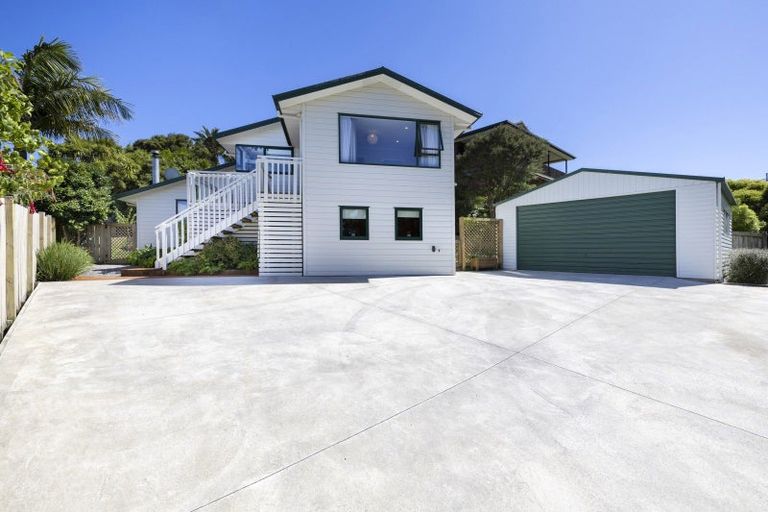 Photo of property in 13 Tutchen Avenue, Raglan, 3225