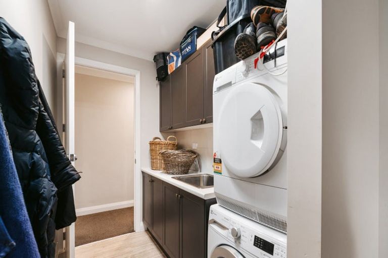 Photo of property in 17 Matepu Crescent, Pyes Pa, Tauranga, 3112