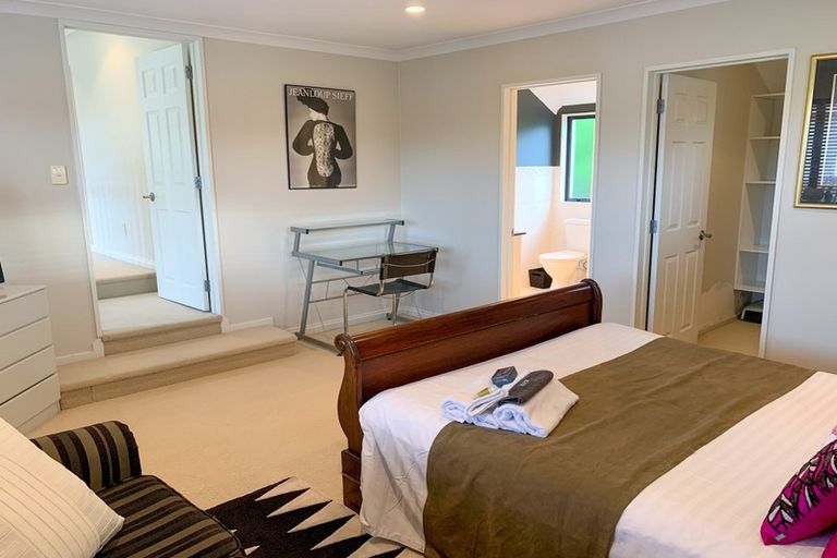 Photo of property in 106 Meadowland Drive, Somerville, Auckland, 2014