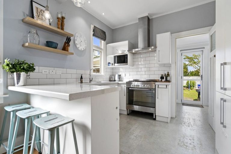 Photo of property in 178 Carrington Street, Lower Vogeltown, New Plymouth, 4310