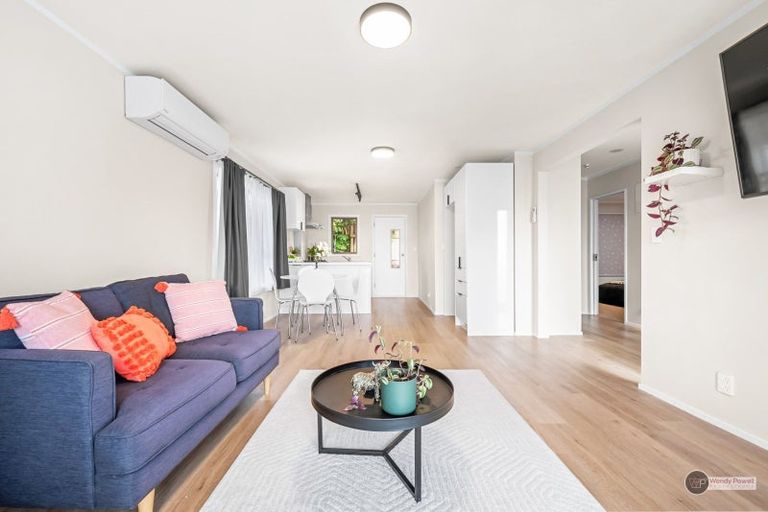 Photo of property in 2/31 Kowhai Street, Wainuiomata, Lower Hutt, 5014