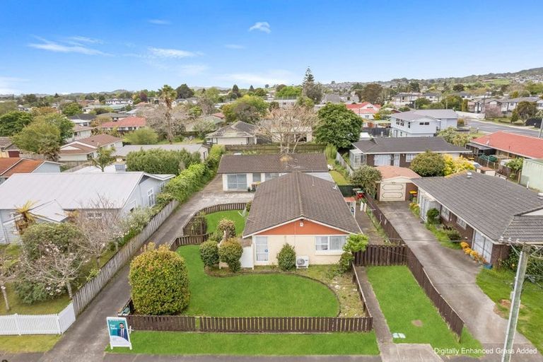 Photo of property in 1/5 Grove Road, Papakura, 2110