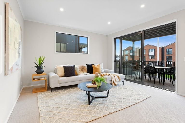 Photo of property in 10/4 Matimati Place, Hobsonville, Auckland, 0616