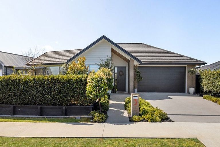 Photo of property in 3 Lewis Way, Cambridge, 3434