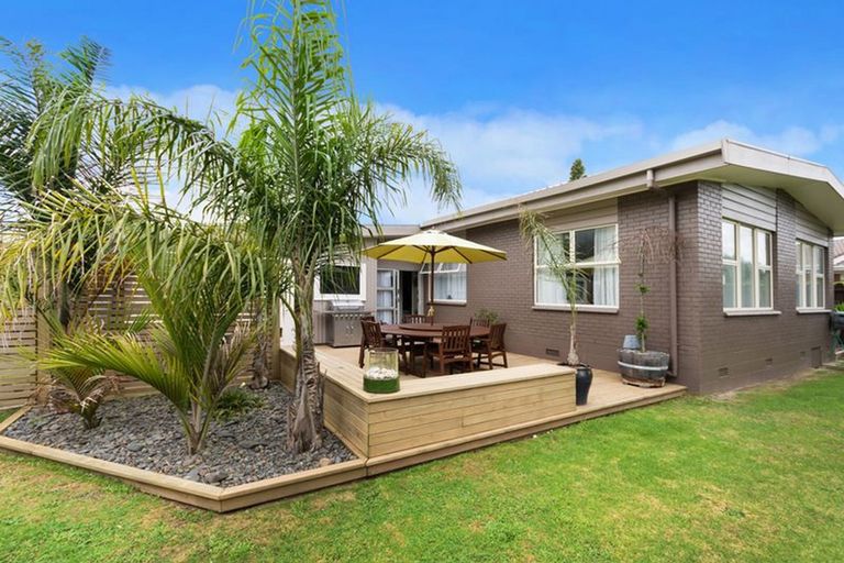 Photo of property in 27 Magnolia Avenue, Opaheke, Papakura, 2113