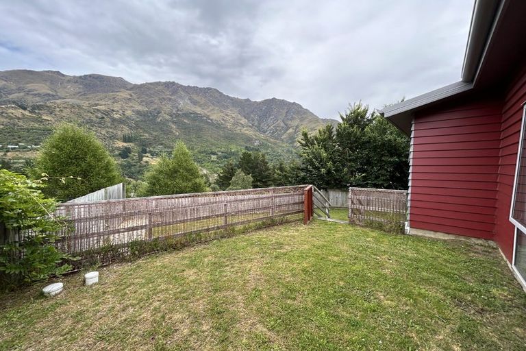 Photo of property in 3 Morning Star Terrace, Arthurs Point, Queenstown, 9371