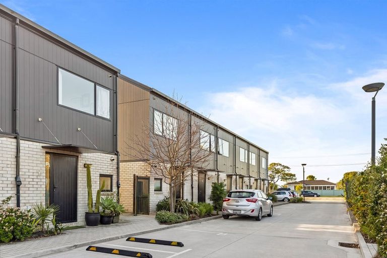 Photo of property in 50 Ivy Nola Way, Henderson, Auckland, 0612