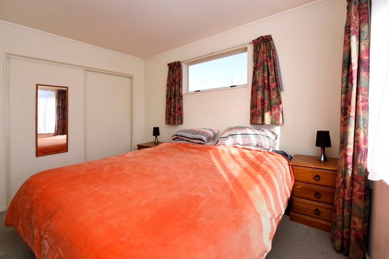 Photo of property in 9a Polstead Road, Stoke, Nelson, 7011