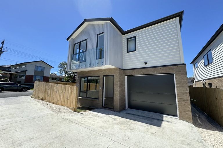 Photo of property in 22c Toru Street, Te Atatu Peninsula, Auckland, 0610