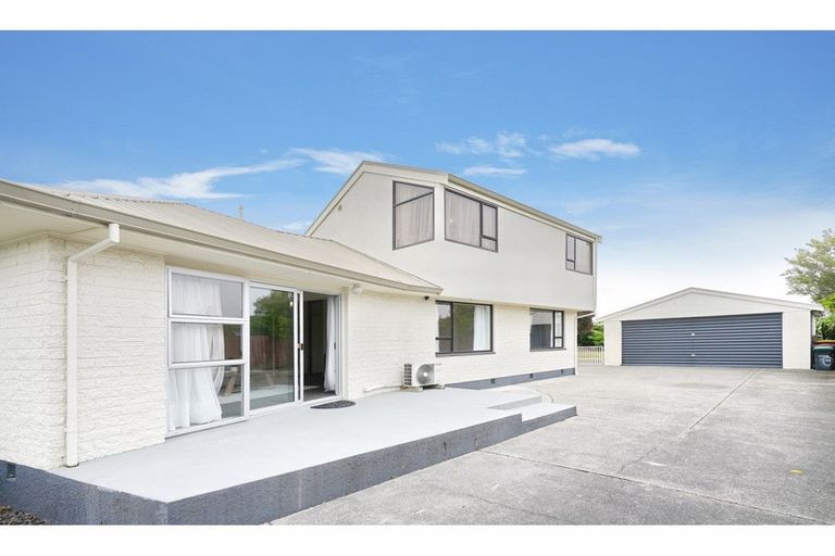 Photo of property in 18 Allstone Place, Burwood, Christchurch, 8083