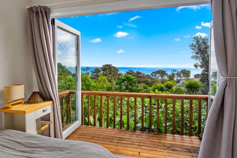 Photo of property in 25 Berridge Road, Muriwai, Waimauku, 0881