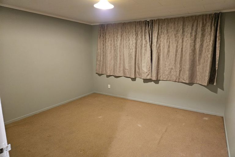 Photo of property in 1/51 Hartford Crescent, Totara Park, Upper Hutt, 5018