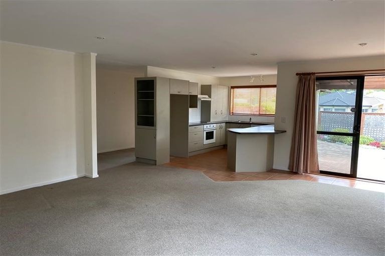 Photo of property in 4 Red Hibiscus Road, Stanmore Bay, Whangaparaoa, 0932