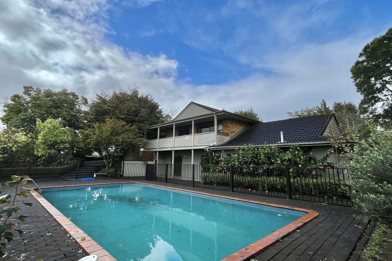 Photo of property in 1236 Great South Road, Runciman, Drury, 2578