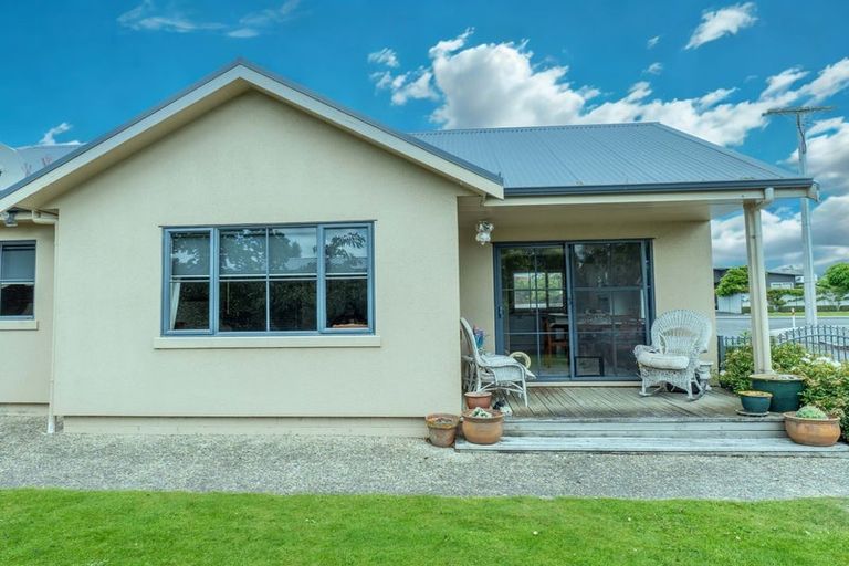 Photo of property in 7 Margate Street, Waihola, Milton, 9073