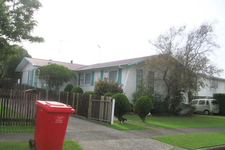 Photo of property in 75 Beaumaris Crescent, Ascot Park, Porirua, 5024