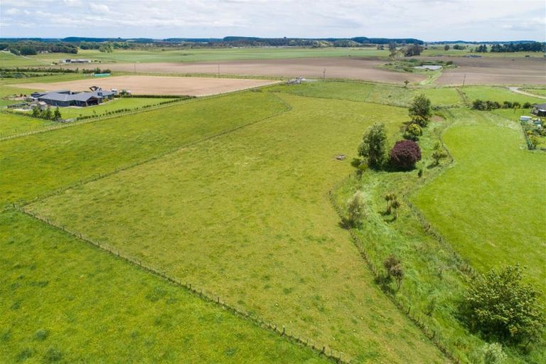 Photo of property in 81 Pukepapa Road, Marton, 4710