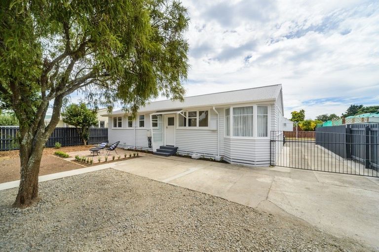 Photo of property in 6 Coventry Street, Highbury, Palmerston North, 4412