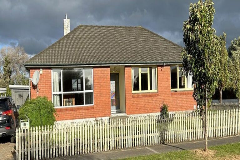 Photo of property in 10 Tilbury Avenue, Hokowhitu, Palmerston North, 4410