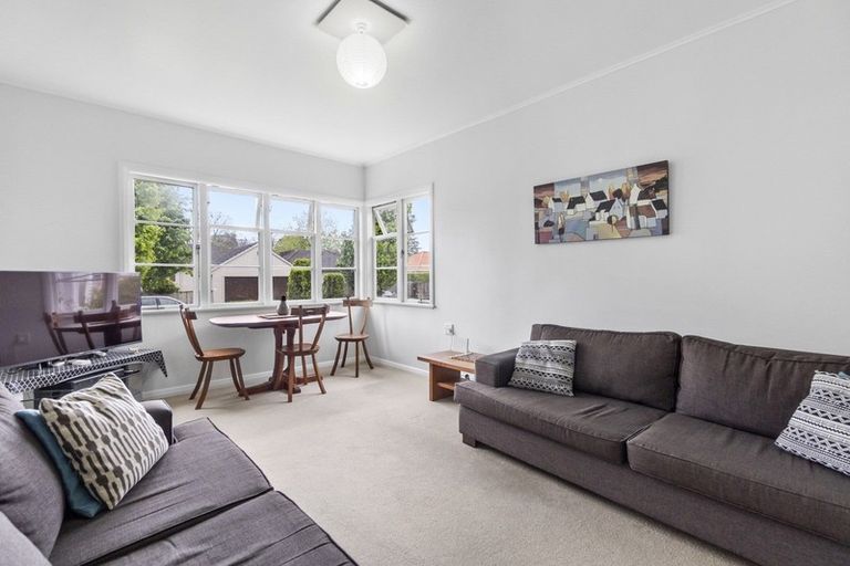 Photo of property in 51 Jellicoe Drive, Hamilton East, Hamilton, 3216