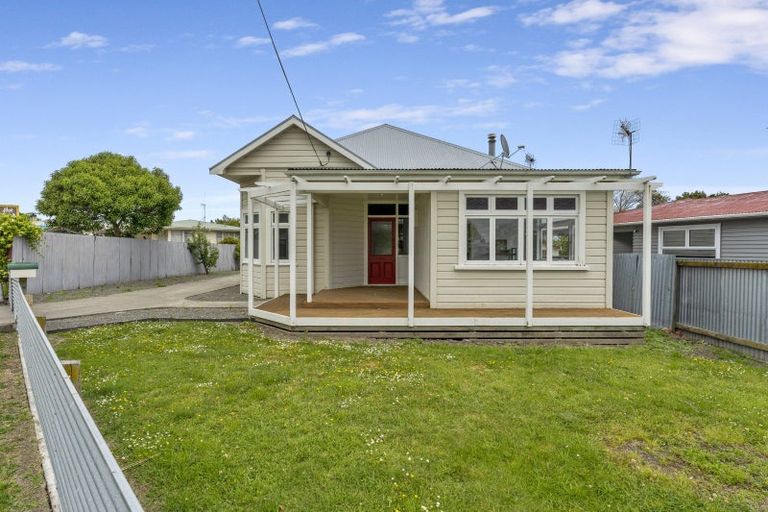 Photo of property in 68 East Street, Feilding, 4702