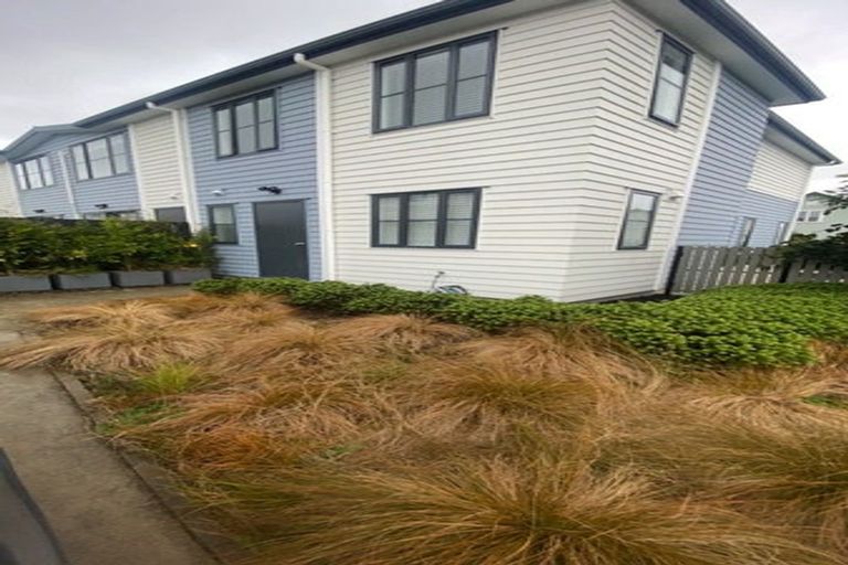 Photo of property in 15 Saddleback Crescent, Papakura, 2110