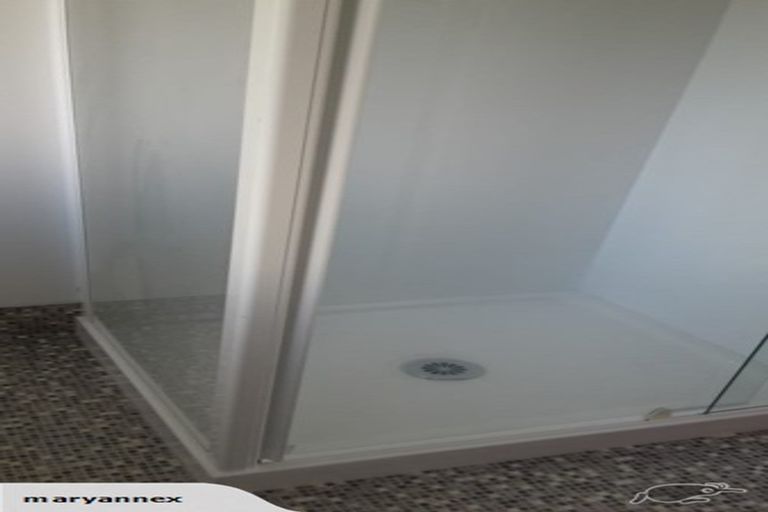 Photo of property in 186 Forrest Hill Road, Forrest Hill, Auckland, 0620