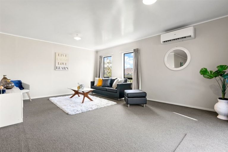 Photo of property in 1/16 Clarice Place, Takanini, 2112