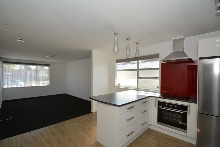 Photo of property in 15 Tyndrum Place, Highland Park, Auckland, 2010