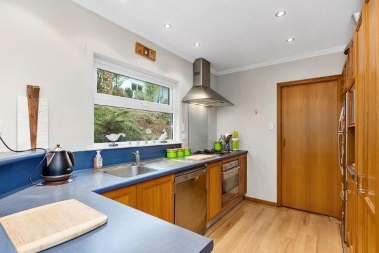 Photo of property in 28 Chisholm Place, Tainui, Dunedin, 9013