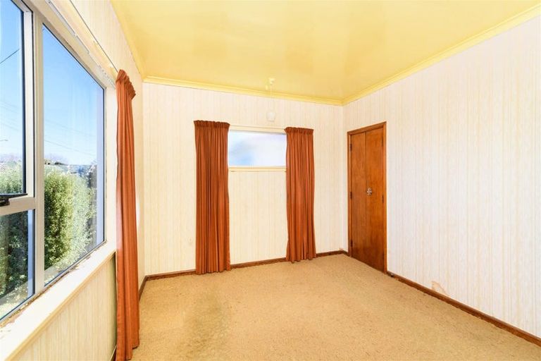 Photo of property in 27 Lower High Street, Marton, 4710