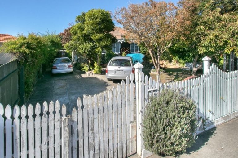 Photo of property in 76 Latham Street, Marewa, Napier, 4110