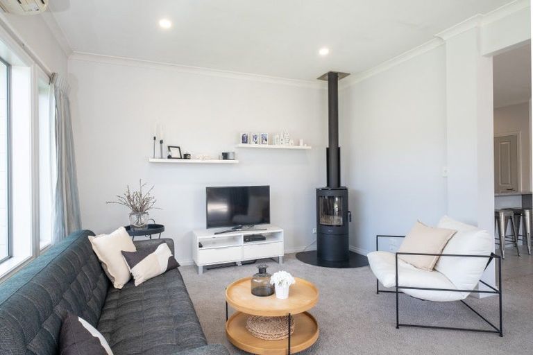 Photo of property in 10 Donald Place, Frimley, Hastings, 4120