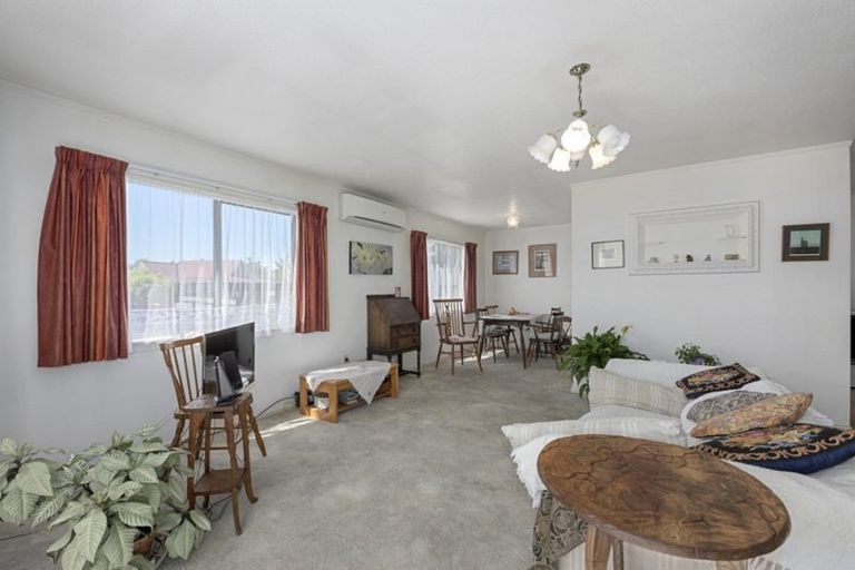 Photo of property in 20 Topaz Street, Birchville, Upper Hutt, 5018