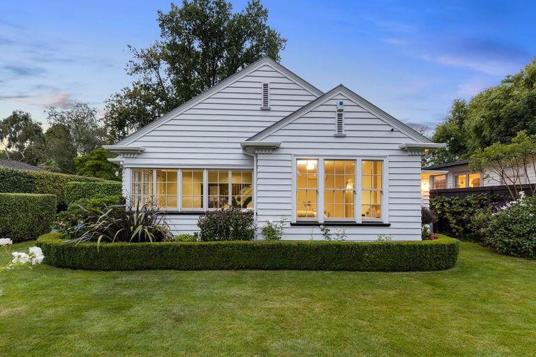 Photo of property in 108 Clyde Road, Ilam, Christchurch, 8041