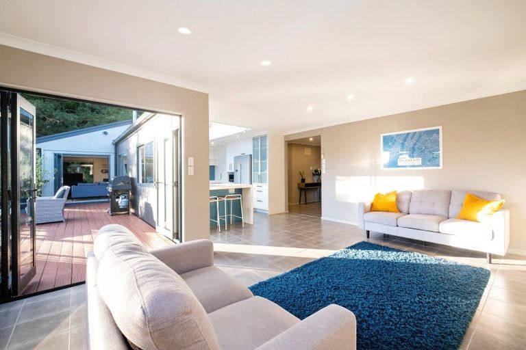 Photo of property in 35 Lighthouse Road, Bluff Hill, Napier, 4110