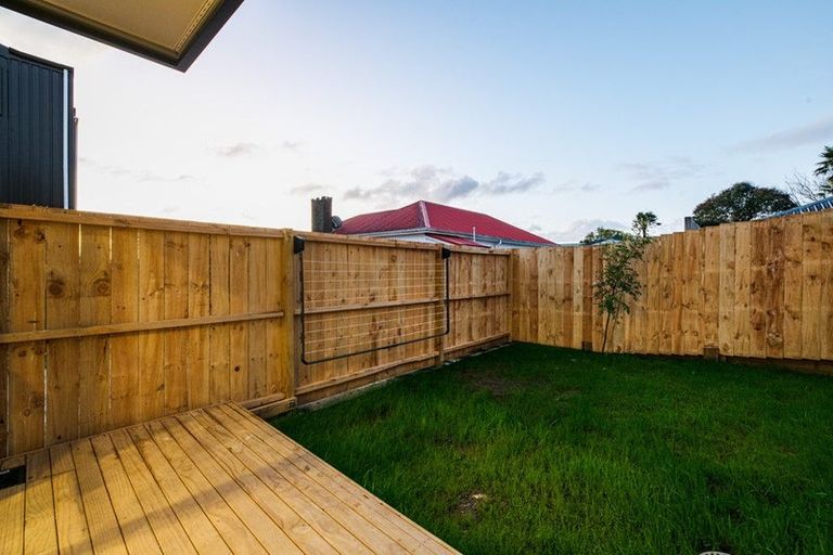 Photo of property in 6/50 Newington Road, Henderson, Auckland, 0612