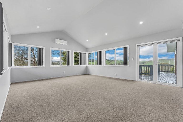 Photo of property in 308 Paparata Road, Bombay, 2675