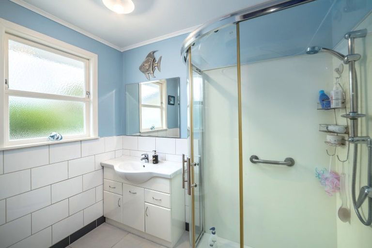 Photo of property in 34 William Benton Street, Featherston, 5710