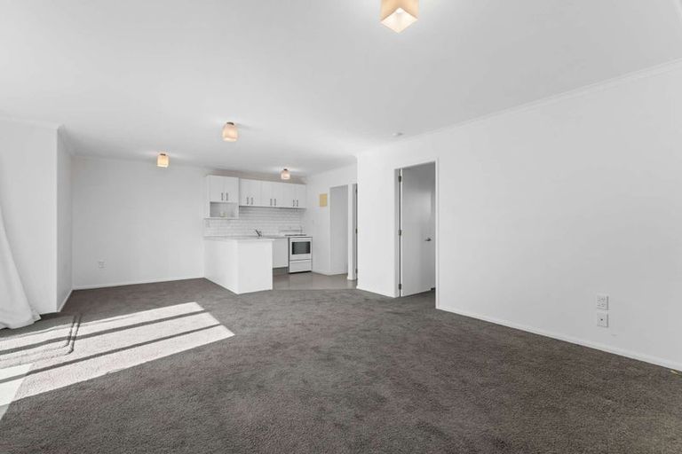 Photo of property in 17 Downing Place, Welcome Bay, Tauranga, 3112