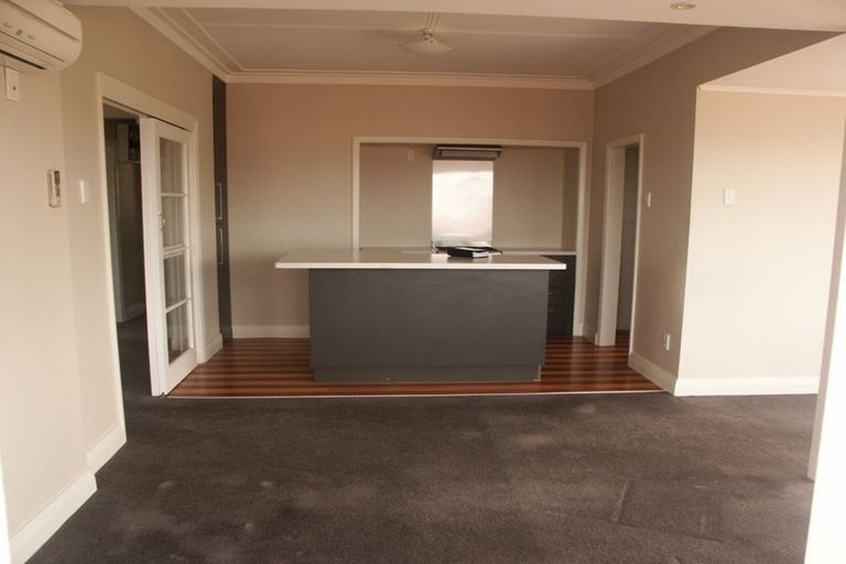 Photo of property in 58 Middleton Road, Kew, Dunedin, 9012