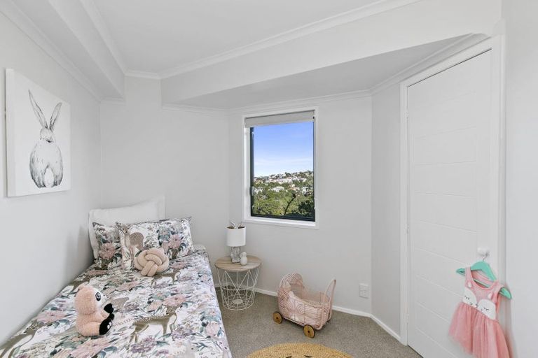 Photo of property in 36 Orangi Kaupapa Road, Northland, Wellington, 6012